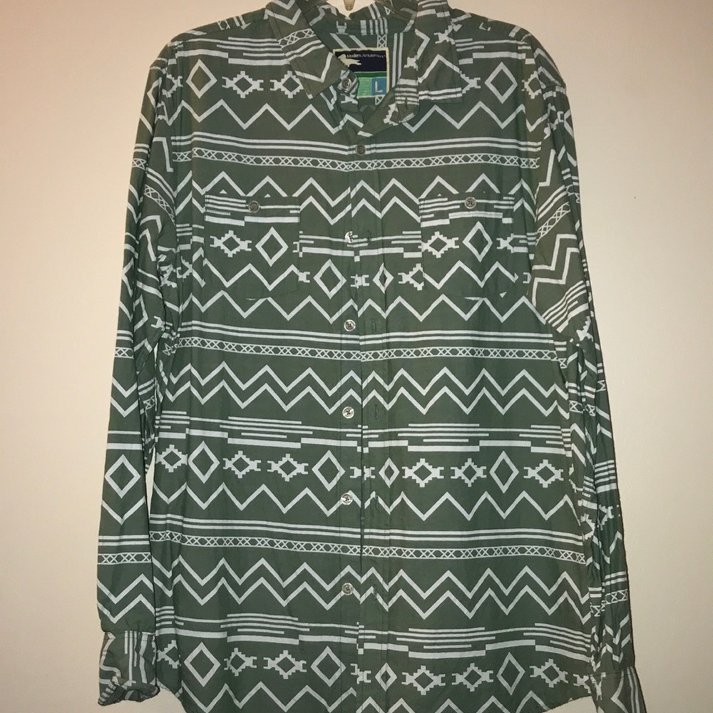 Men’s causal button down shirt